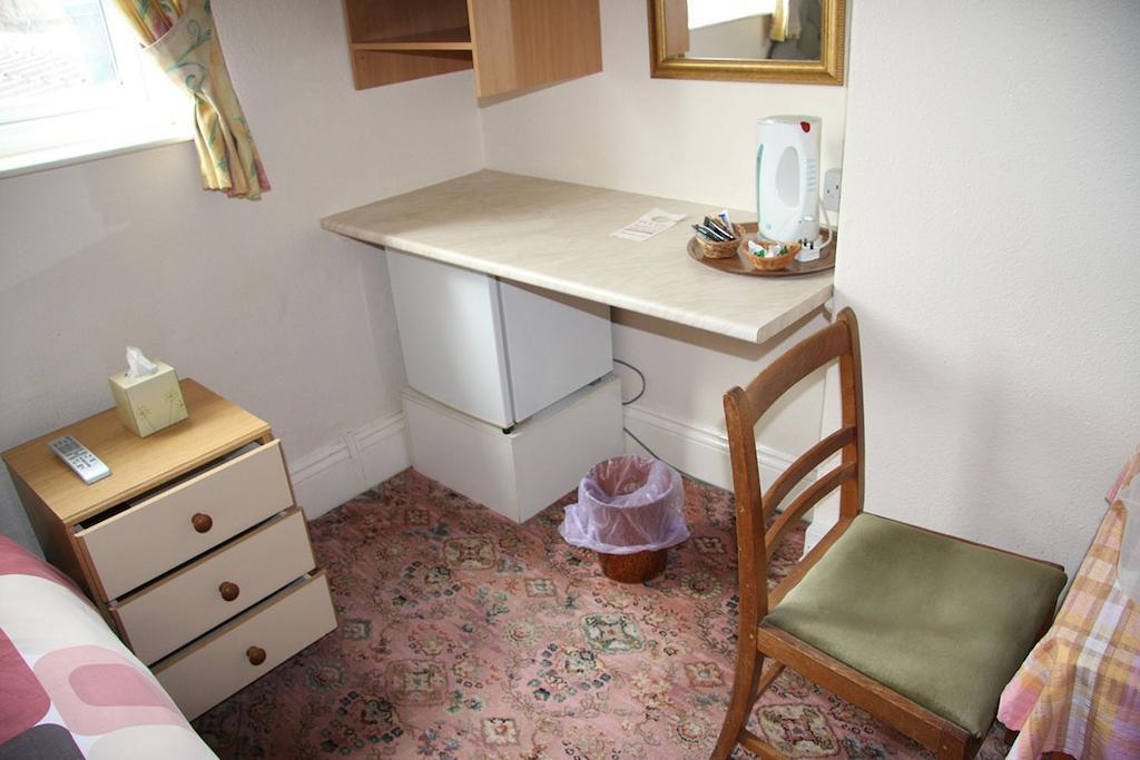 Dove Court Mini Lodge 奥尔蒙兹伯利 外观 照片